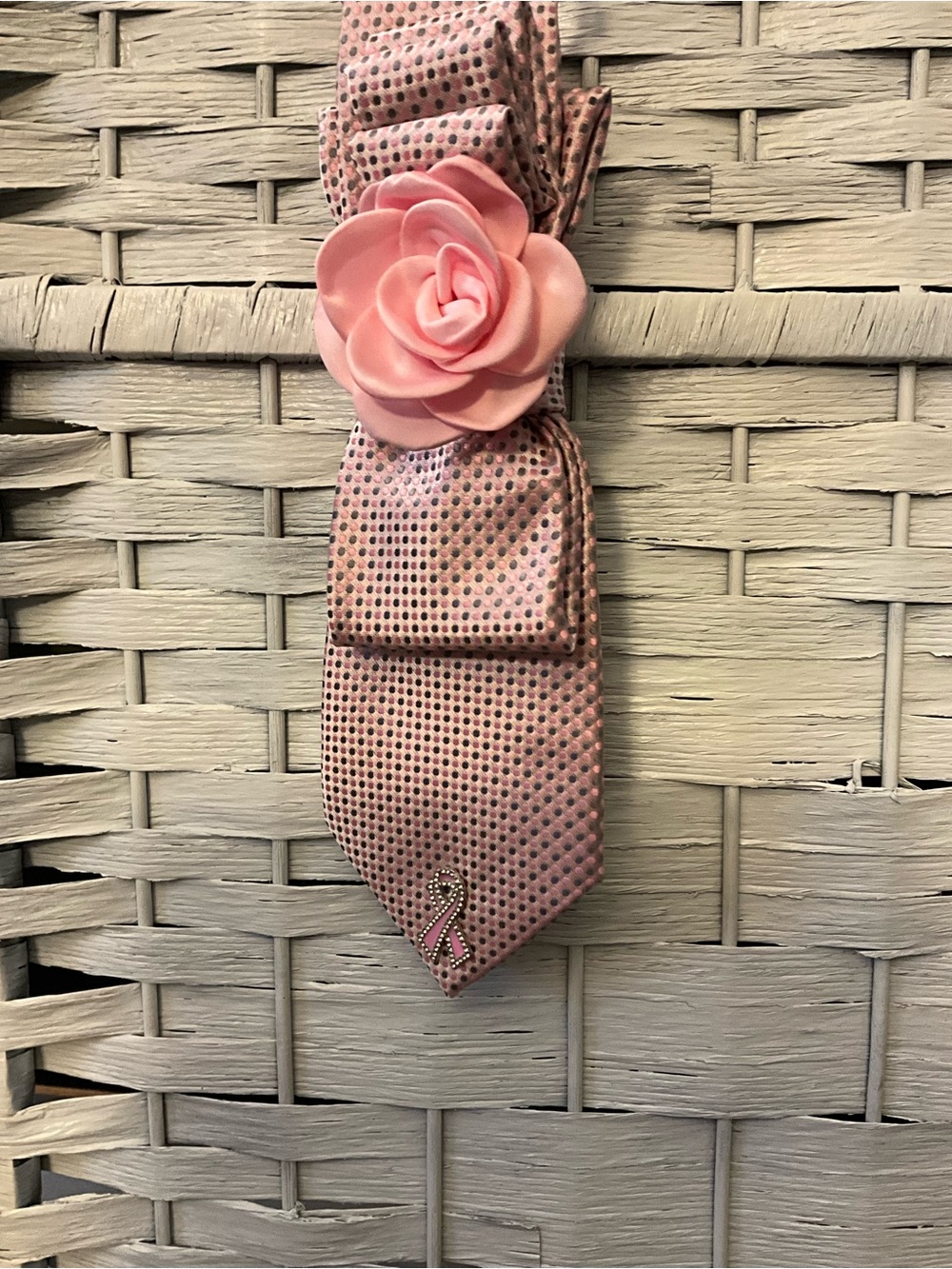 Delightful Rose of Hope - Picture 5 of 5